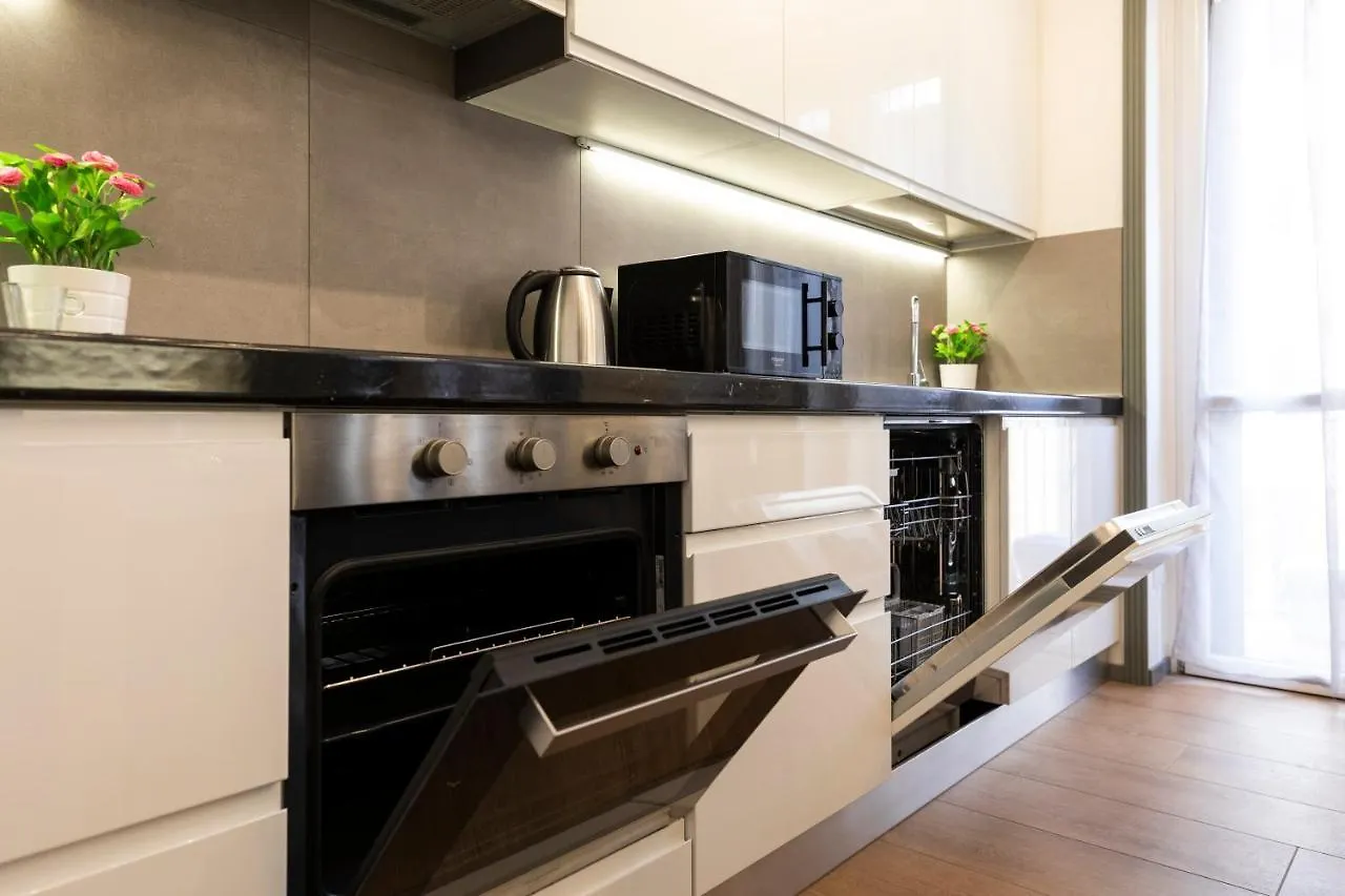 Apartment Ecogreen Flats Prestige - Central Station Milan Italy